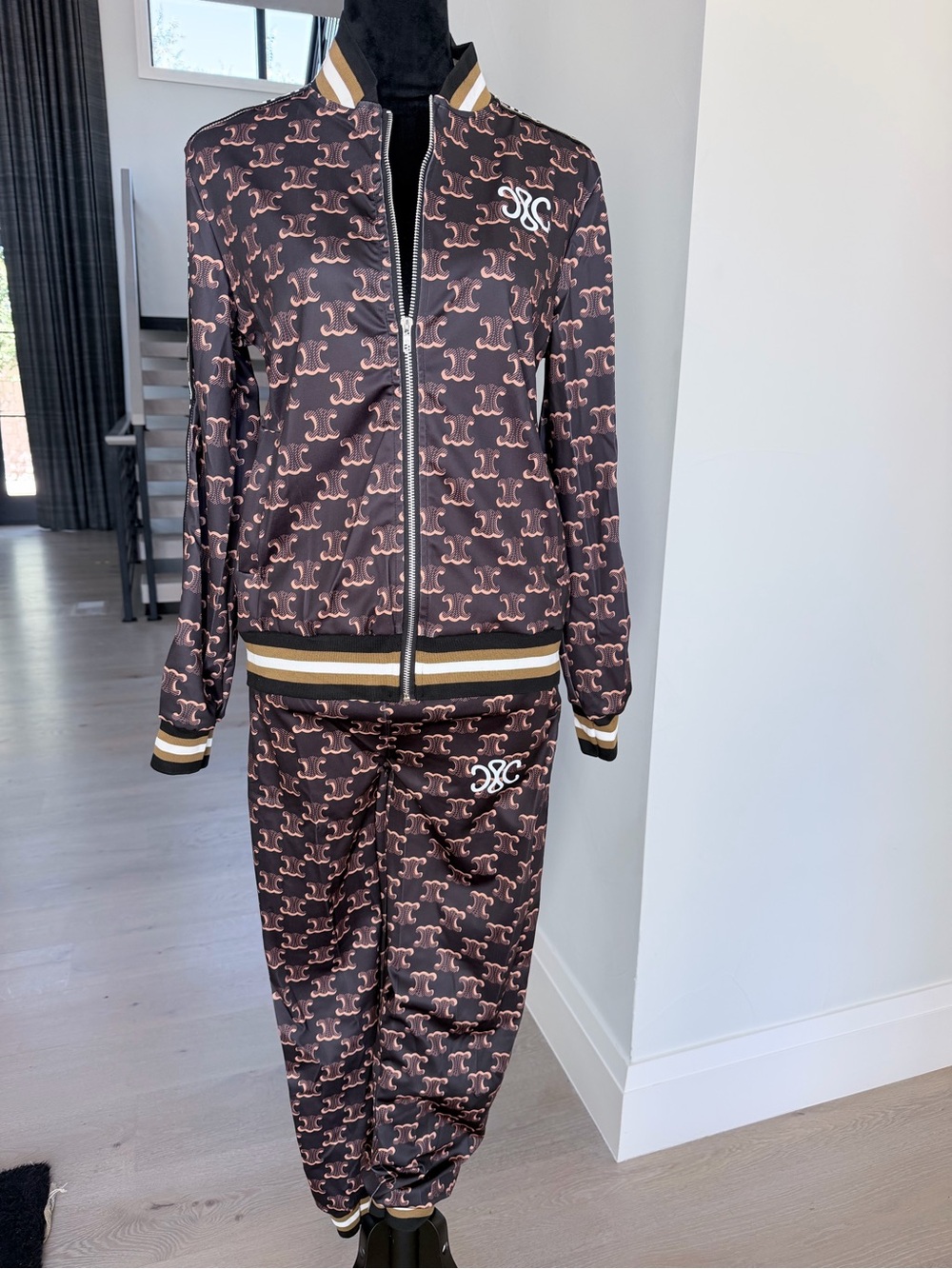 Brown Patterned Two Piece Matching Set Tracksuit with Pockets size M